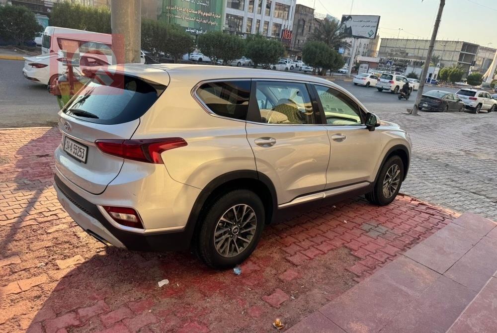 هيونداي سانتافي